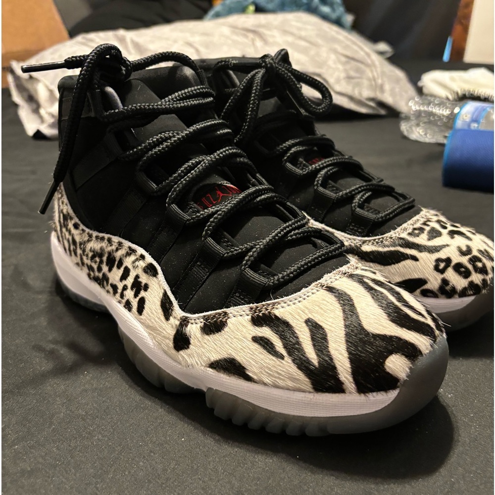 COPY - Jordan Bred 11 Animal Instinct zebra print size 8.5W